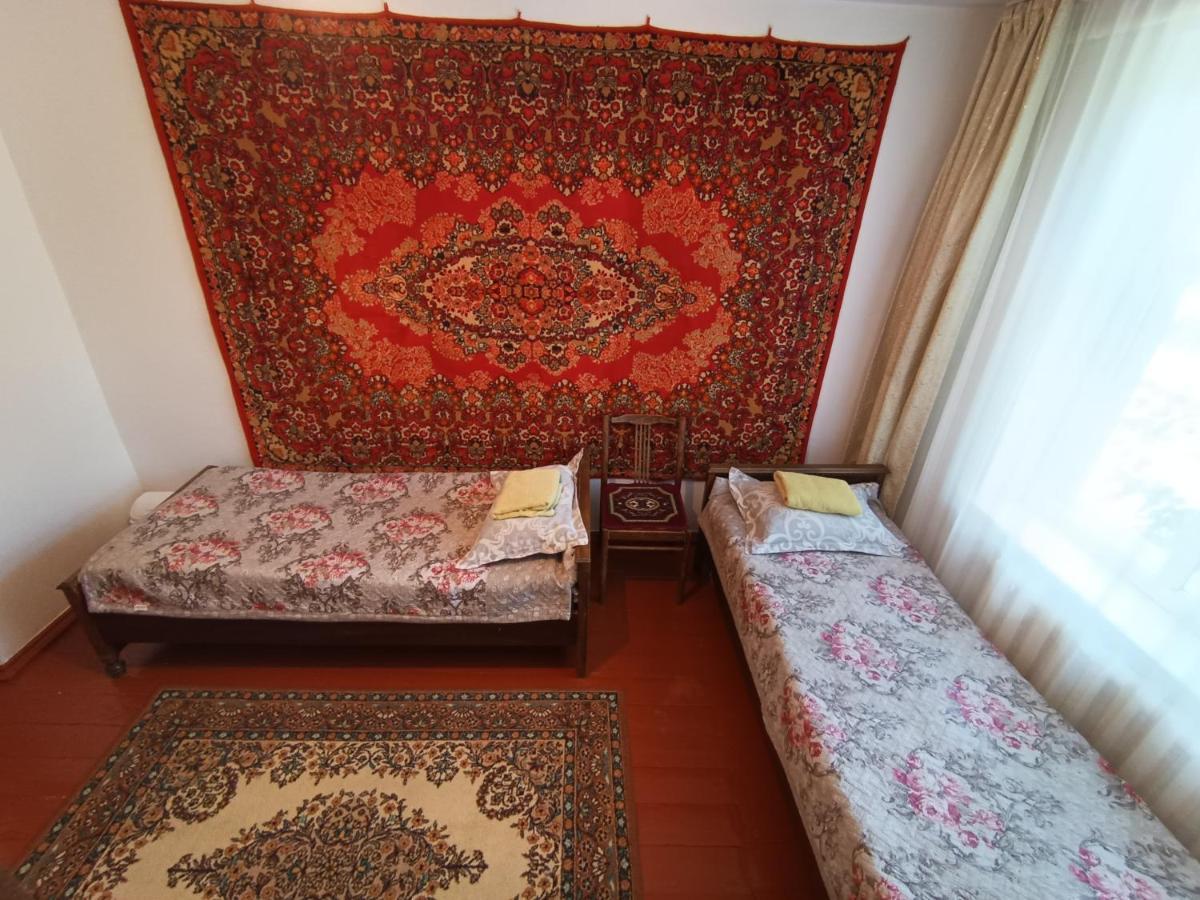 Meerim Guest House Bokonbayevo Exteriör bild