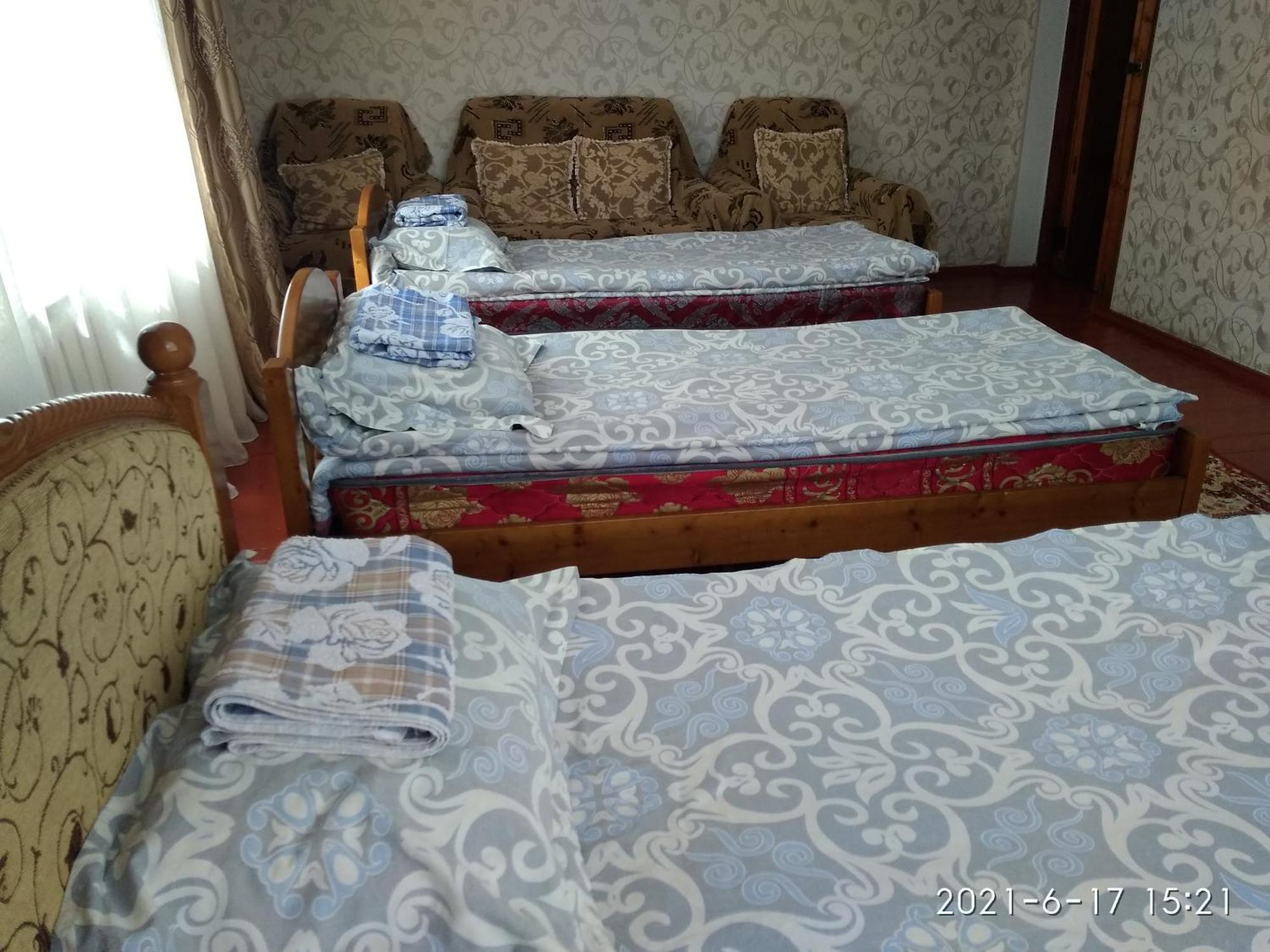 Meerim Guest House Bokonbayevo Rum bild
